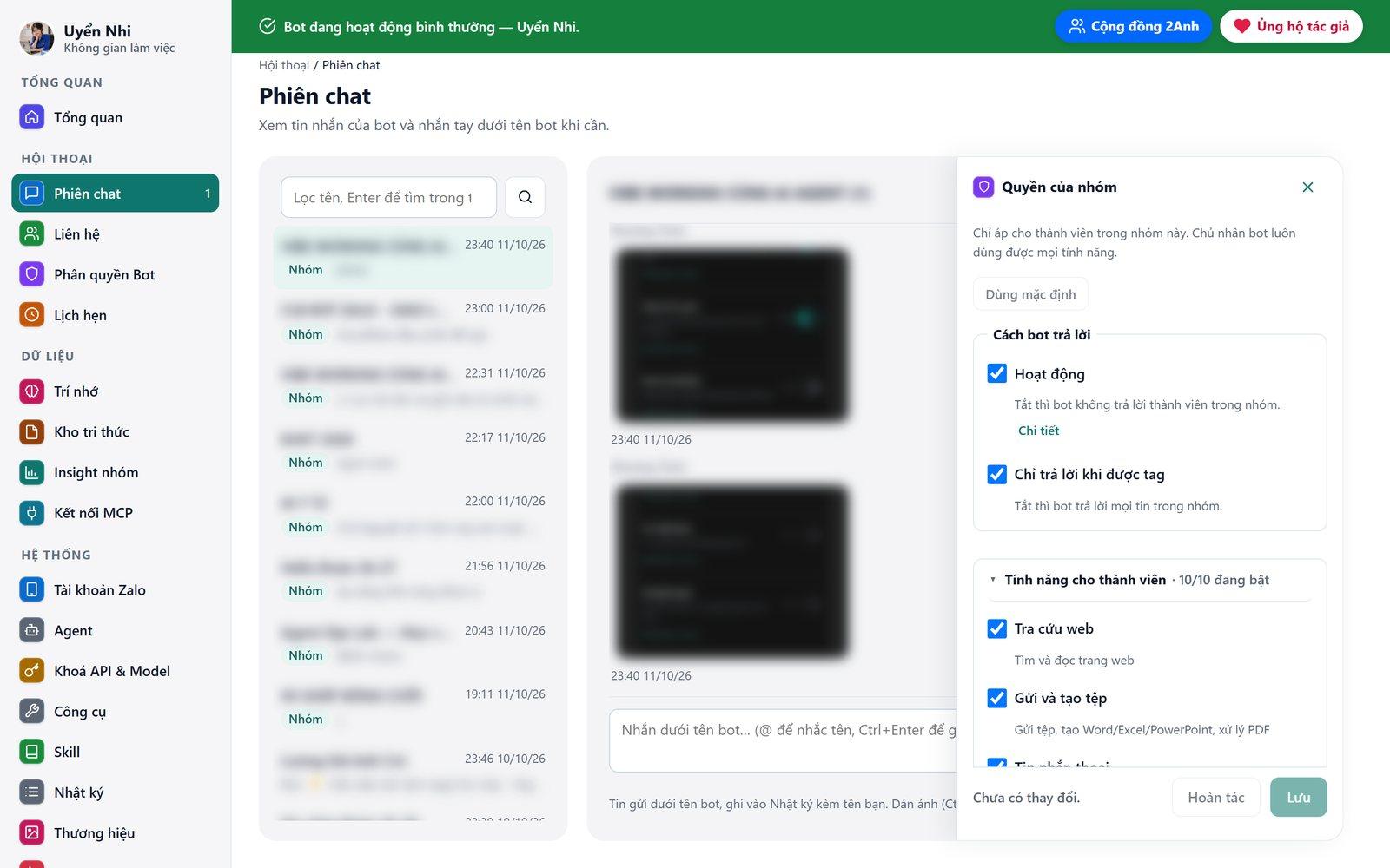 Dashboard Trợ lý AI Zalo: phiên chat Zalo và bảng phân quyền nhóm mở ngay bên cạnh (tên và nội dung đã làm mờ)